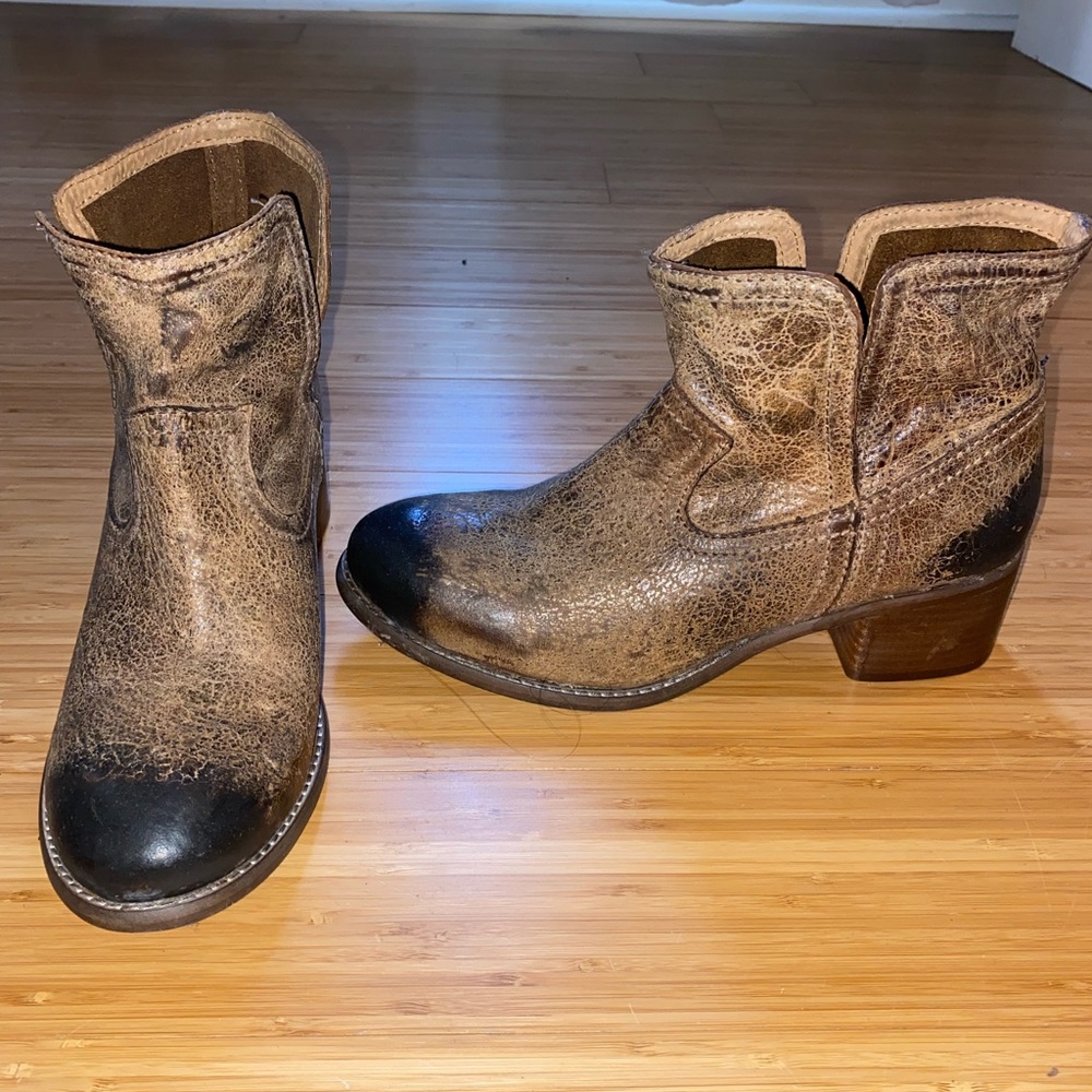 Dina True Walnut Grove: TAN VINTAGE